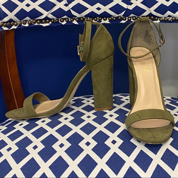Shoe Dazzle Shoes - Olive green single ankle strap chunky block heels